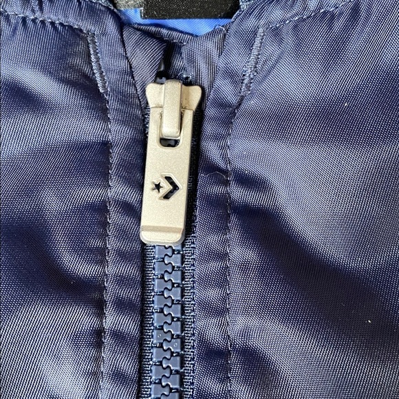 Converse Boy’s Blue Puffer Jacket Size M 10-12Y - Picture 9 of 9